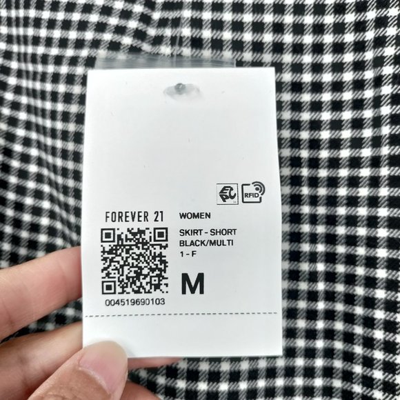 Forever 21 Colorblock Plaid Mini Skirt Black/Multi, Medium - Picture 4 of 8